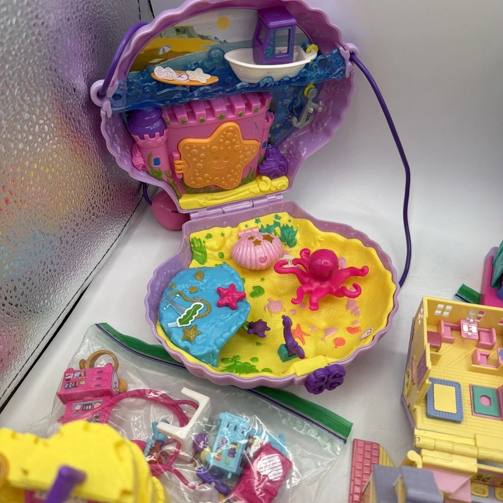Lot of 7 Polly Pocket Compact Playsets W/  Figures Dolls & Accessories